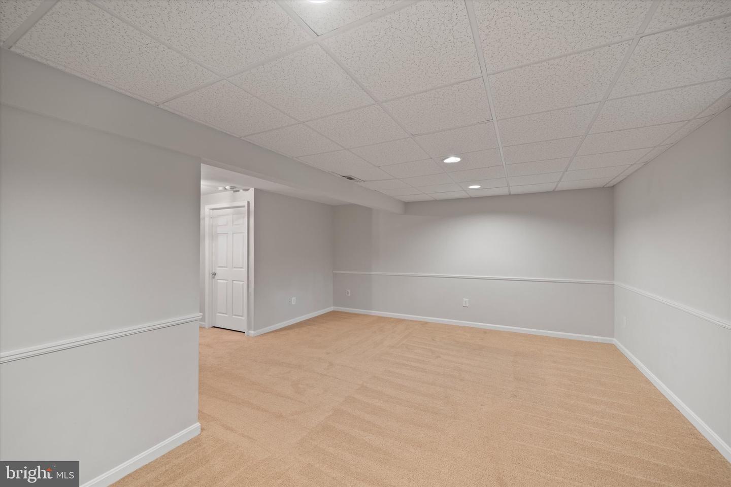 43876 LABURNUM SQ, ASHBURN, Virginia 20147, 3 Bedrooms Bedrooms, ,2 BathroomsBathrooms,Residential,For sale,43876 LABURNUM SQ,VALO2105122 MLS # VALO2105122
