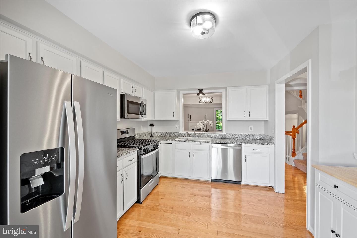 43876 LABURNUM SQ, ASHBURN, Virginia 20147, 3 Bedrooms Bedrooms, ,2 BathroomsBathrooms,Residential,For sale,43876 LABURNUM SQ,VALO2105122 MLS # VALO2105122