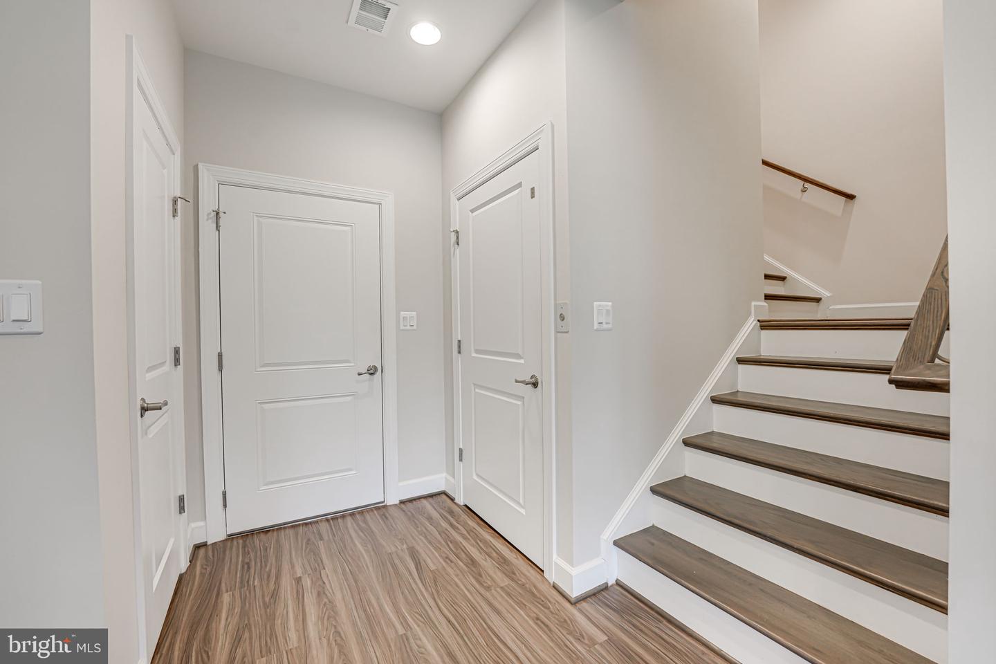 631 ANGELFISH WAY, WOODBRIDGE, Virginia 22191, 3 Bedrooms Bedrooms, ,3 BathroomsBathrooms,Residential,For sale,631 ANGELFISH WAY,VAPW2102330 MLS # VAPW2102330