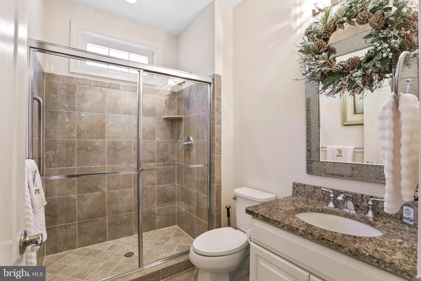 5836 WATERLOO BRIDGE CIR, HAYMARKET, Virginia 20169, 5 Bedrooms Bedrooms, ,6 BathroomsBathrooms,Residential,For sale,5836 WATERLOO BRIDGE CIR,VAPW2102466 MLS # VAPW2102466