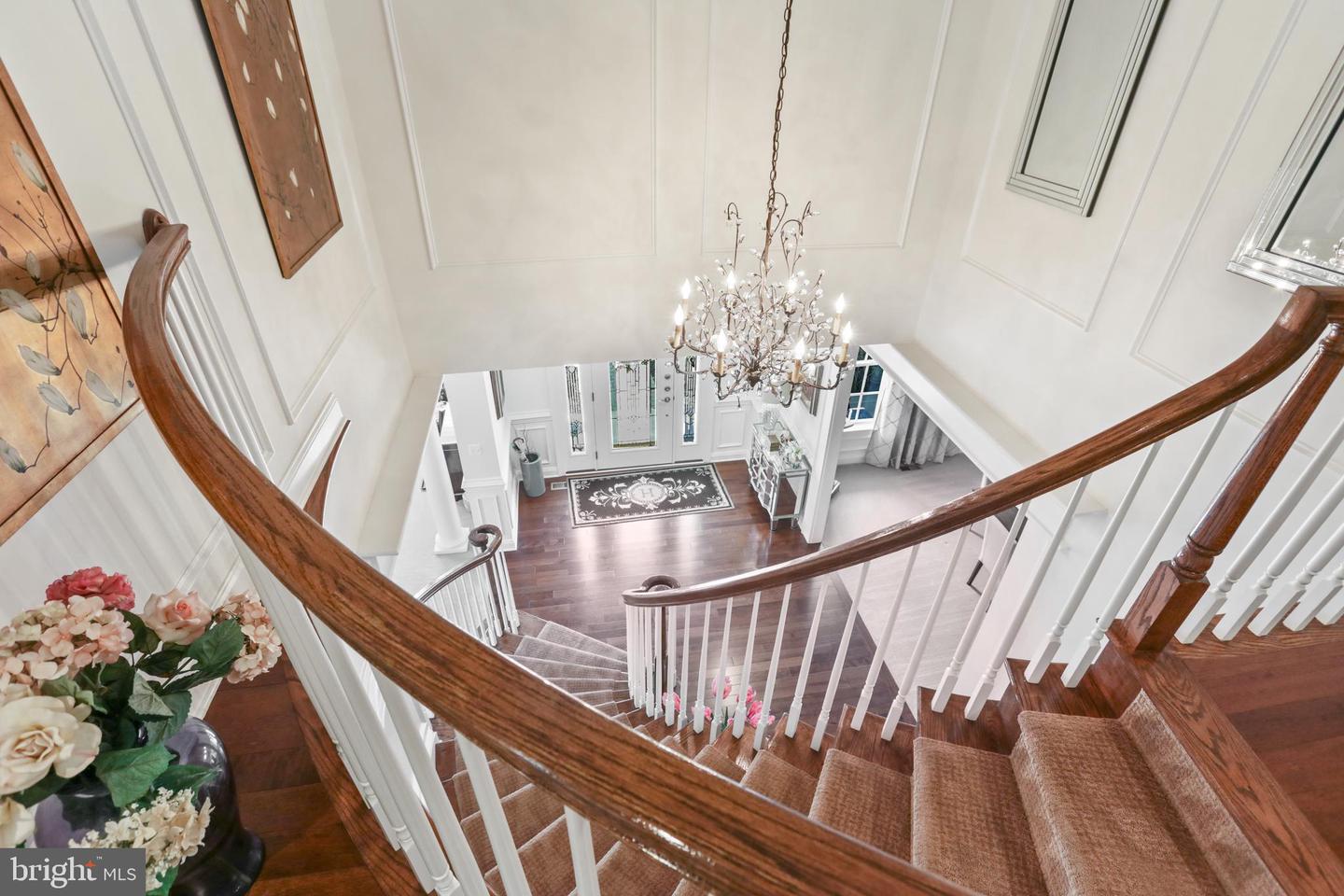 5836 WATERLOO BRIDGE CIR, HAYMARKET, Virginia 20169, 5 Bedrooms Bedrooms, ,6 BathroomsBathrooms,Residential,For sale,5836 WATERLOO BRIDGE CIR,VAPW2102466 MLS # VAPW2102466