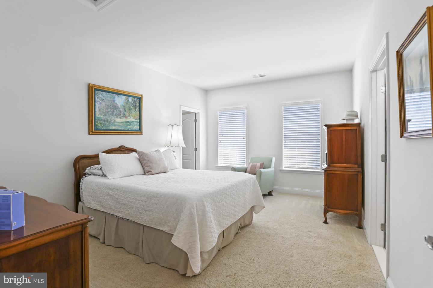 5836 WATERLOO BRIDGE CIR, HAYMARKET, Virginia 20169, 5 Bedrooms Bedrooms, ,6 BathroomsBathrooms,Residential,For sale,5836 WATERLOO BRIDGE CIR,VAPW2102466 MLS # VAPW2102466