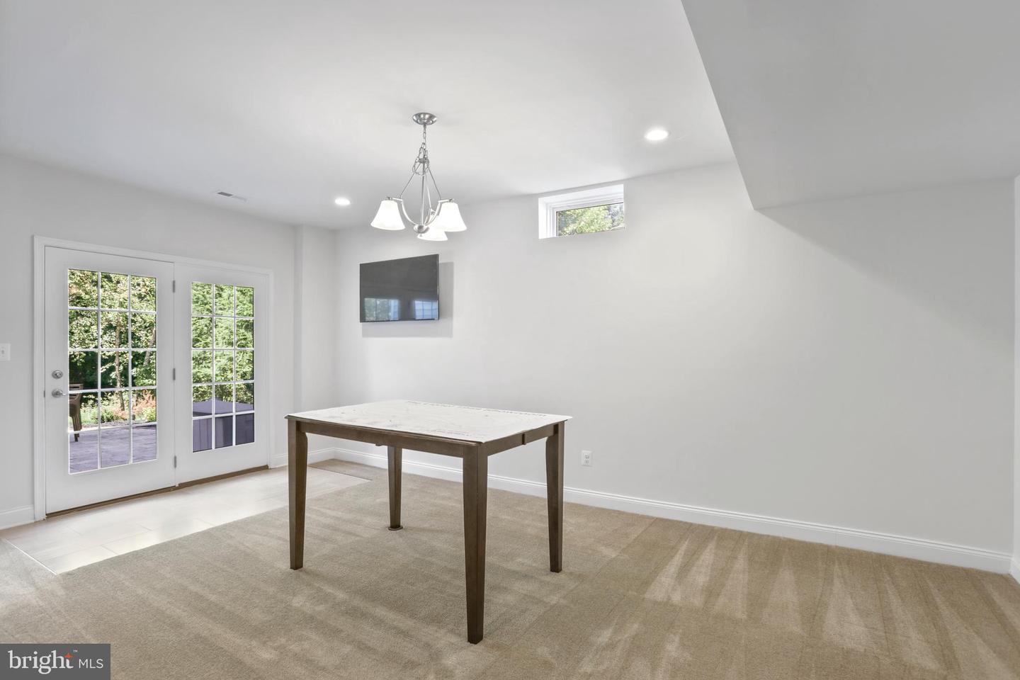 5836 WATERLOO BRIDGE CIR, HAYMARKET, Virginia 20169, 5 Bedrooms Bedrooms, ,6 BathroomsBathrooms,Residential,For sale,5836 WATERLOO BRIDGE CIR,VAPW2102466 MLS # VAPW2102466