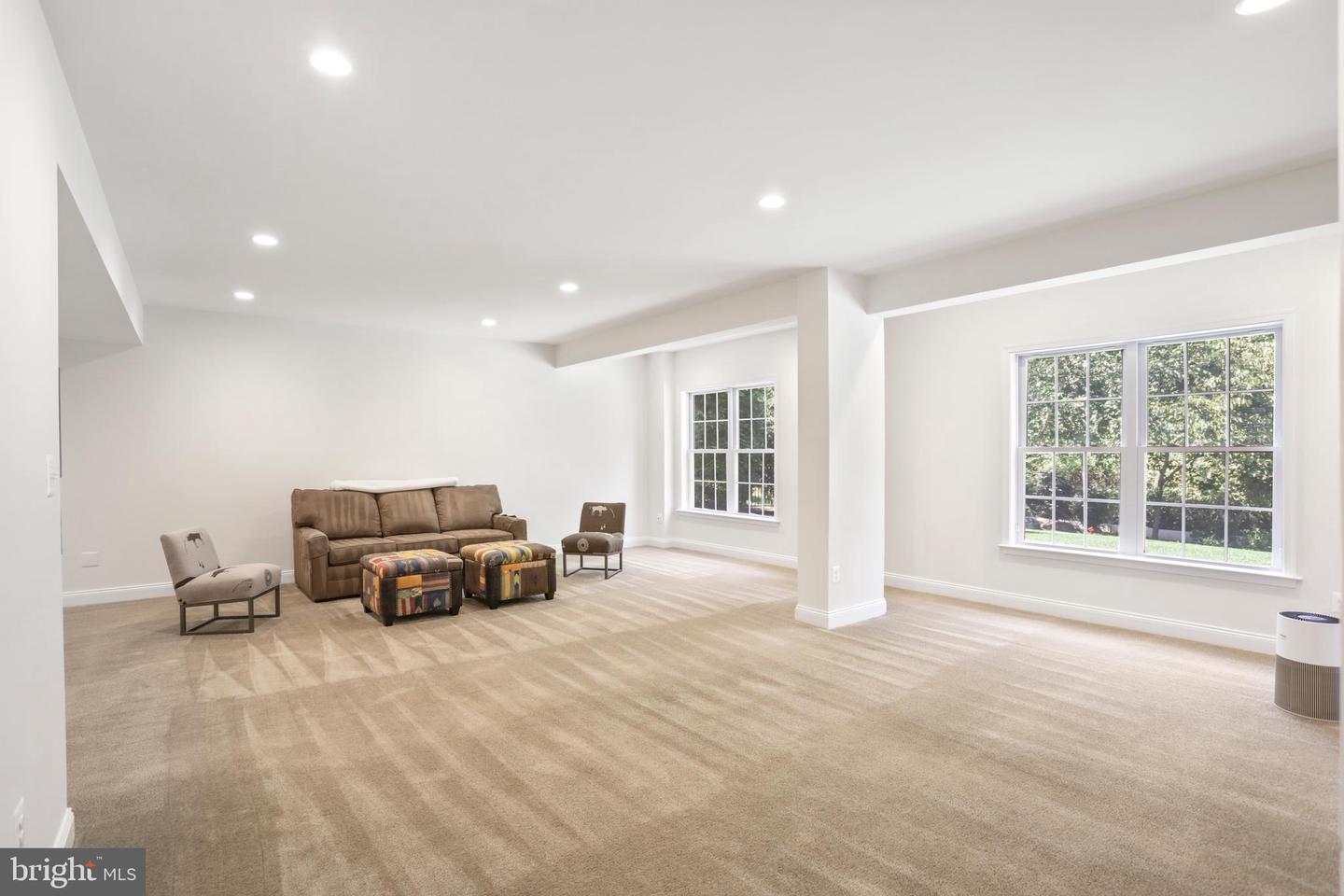 5836 WATERLOO BRIDGE CIR, HAYMARKET, Virginia 20169, 5 Bedrooms Bedrooms, ,6 BathroomsBathrooms,Residential,For sale,5836 WATERLOO BRIDGE CIR,VAPW2102466 MLS # VAPW2102466