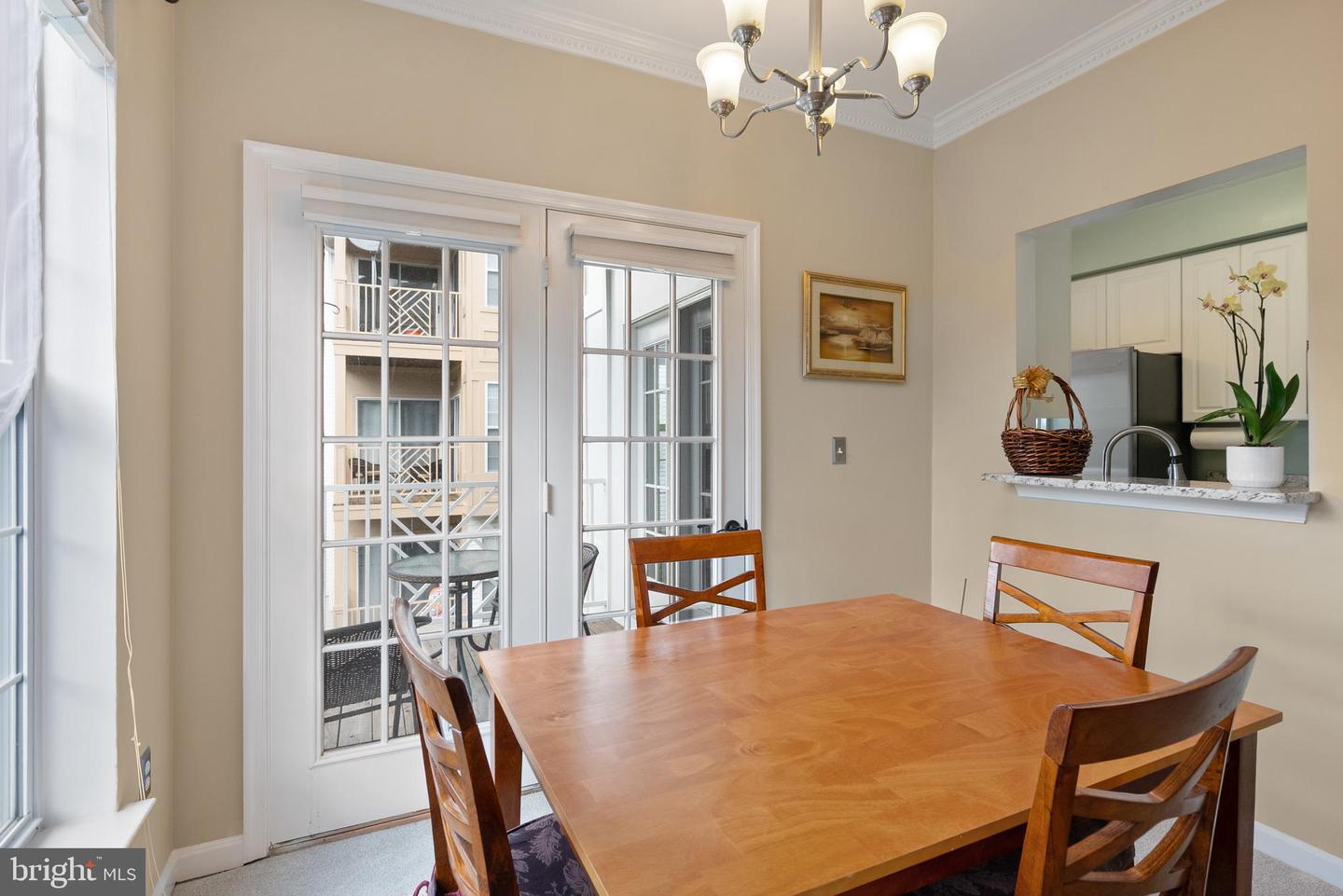 5924 FOUNDERS HILL DR #203, ALEXANDRIA, Virginia 22310, 2 Bedrooms Bedrooms, ,2 BathroomsBathrooms,Residential,For sale,5924 FOUNDERS HILL DR #203,VAFX2263190 MLS # VAFX2263190