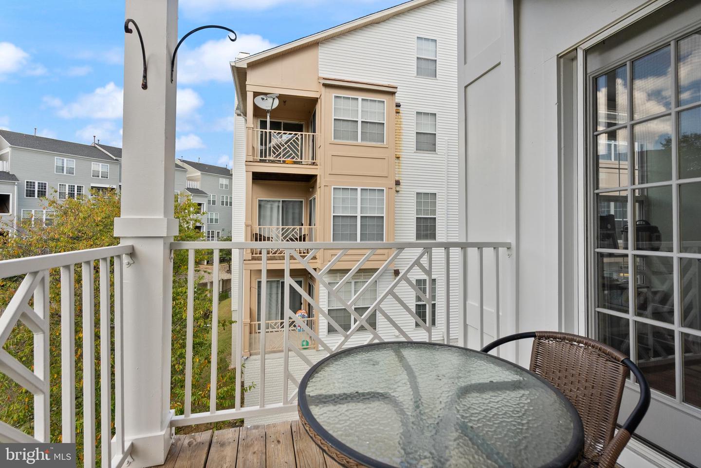 5924 FOUNDERS HILL DR #203, ALEXANDRIA, Virginia 22310, 2 Bedrooms Bedrooms, ,2 BathroomsBathrooms,Residential,For sale,5924 FOUNDERS HILL DR #203,VAFX2263190 MLS # VAFX2263190