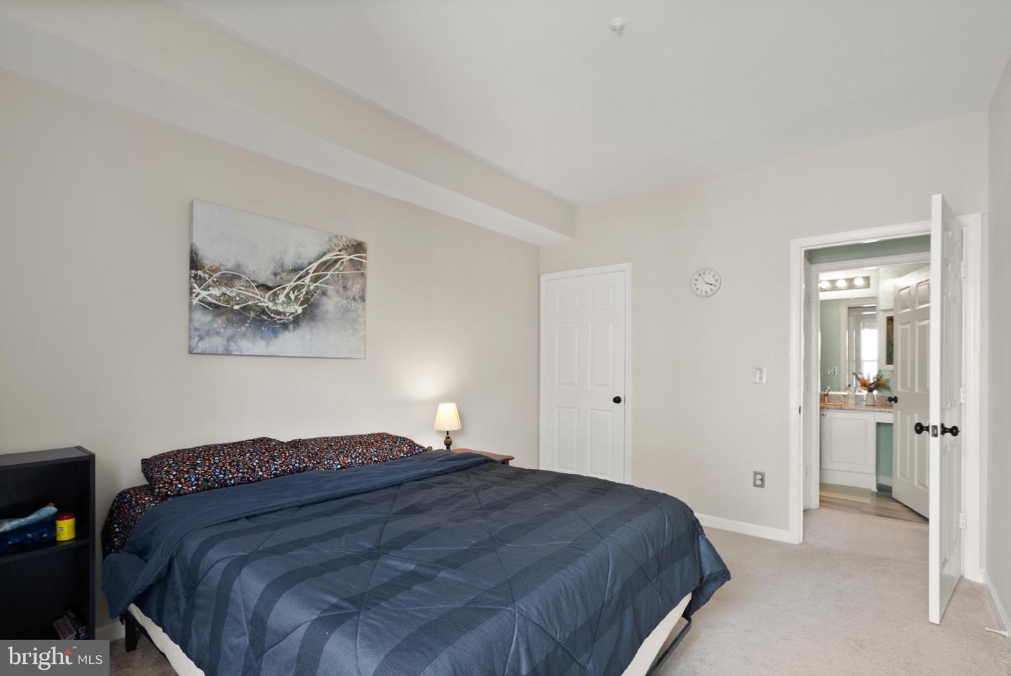 5924 FOUNDERS HILL DR #203, ALEXANDRIA, Virginia 22310, 2 Bedrooms Bedrooms, ,2 BathroomsBathrooms,Residential,For sale,5924 FOUNDERS HILL DR #203,VAFX2263190 MLS # VAFX2263190