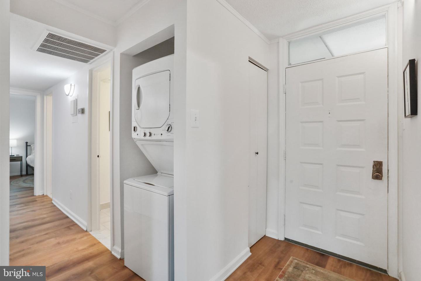 1592 MOORINGS DR #22B, RESTON, Virginia 20190, 2 Bedrooms Bedrooms, ,1 BathroomBathrooms,Residential,For sale,1592 MOORINGS DR #22B,VAFX2263208 MLS # VAFX2263208