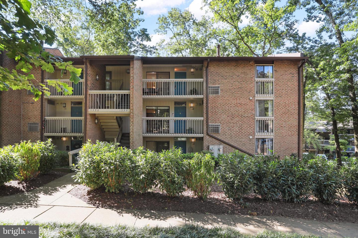 1592 MOORINGS DR #22B, RESTON, Virginia 20190, 2 Bedrooms Bedrooms, ,1 BathroomBathrooms,Residential,For sale,1592 MOORINGS DR #22B,VAFX2263208 MLS # VAFX2263208