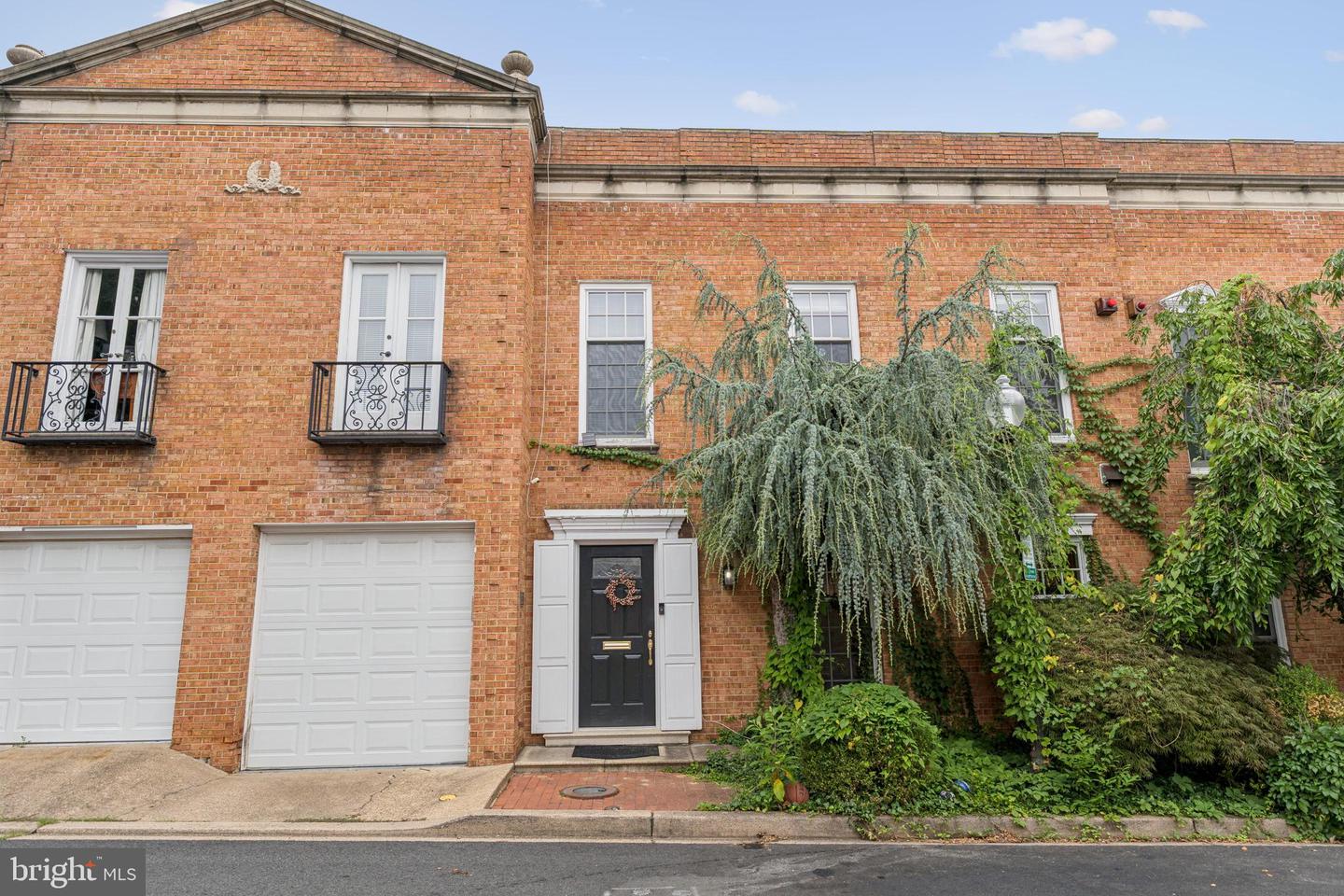 1611 SUTER LN NW, WASHINGTON, District Of Columbia 20007, 5 Bedrooms Bedrooms, ,3 BathroomsBathrooms,Residential,For sale,1611 SUTER LN NW,DCDC2216758 MLS # DCDC2216758