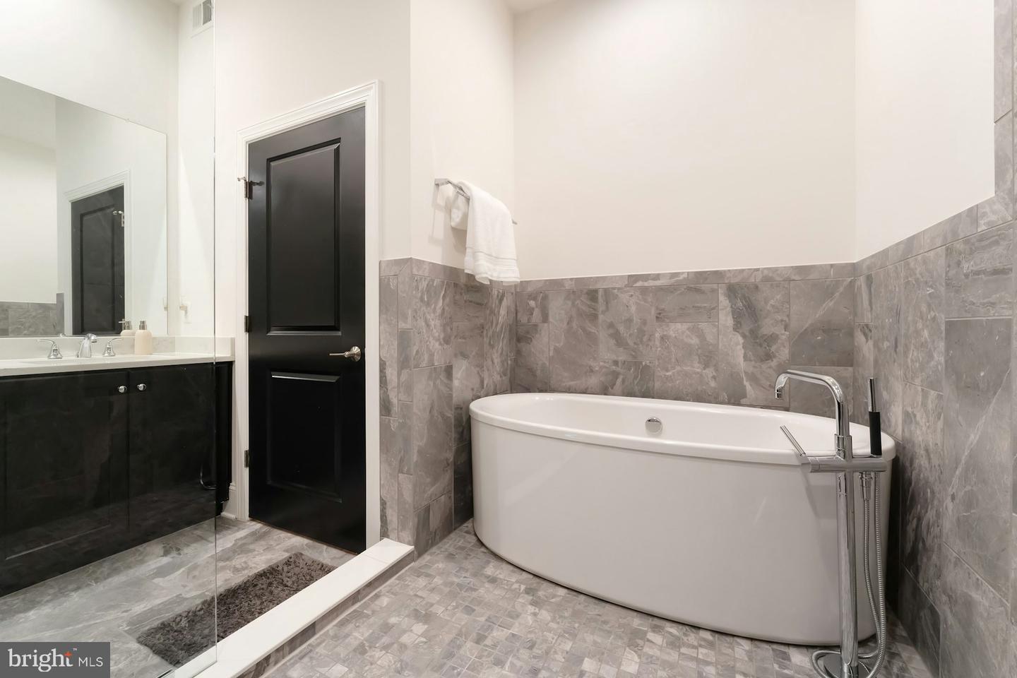 44667 PROVINCETOWN DR, ASHBURN, Virginia 20147, 5 Bedrooms Bedrooms, ,4 BathroomsBathrooms,Residential,For sale,44667 PROVINCETOWN DR,VALO2105336 MLS # VALO2105336