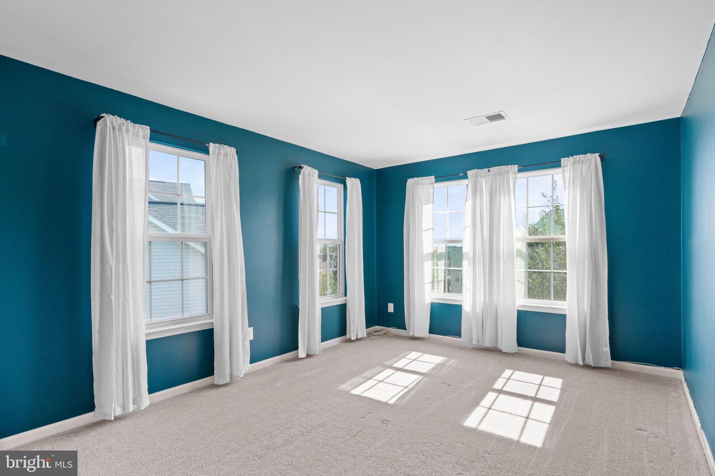 3175 FLEDGLING CIR, WOODBRIDGE, Virginia 22193, 6 Bedrooms Bedrooms, ,4 BathroomsBathrooms,Residential,For sale,3175 FLEDGLING CIR,VAPW2102636 MLS # VAPW2102636 3175 FLEDGLING CIR, WOODBRIDGE, Virginia 22193, 6 Bedrooms Bedrooms, ,4 BathroomsBathrooms,Residential,For sale,3175 FLEDGLING CIR,VAPW2102636 MLS # VAPW2102636