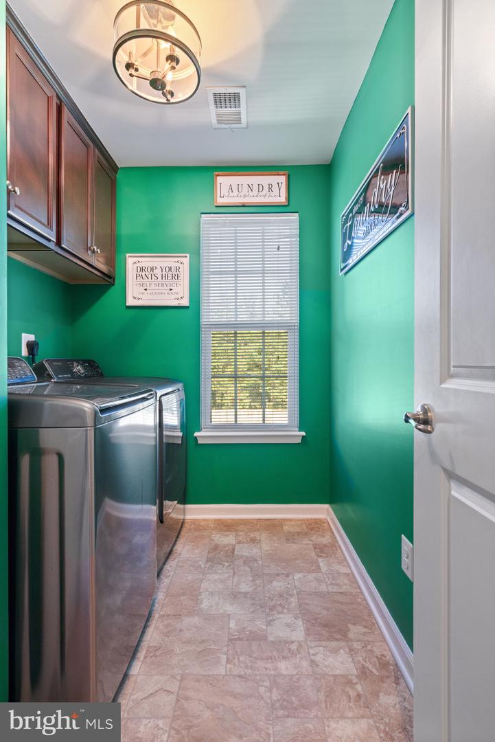 3175 FLEDGLING CIR, WOODBRIDGE, Virginia 22193, 6 Bedrooms Bedrooms, ,4 BathroomsBathrooms,Residential,For sale,3175 FLEDGLING CIR,VAPW2102636 MLS # VAPW2102636 3175 FLEDGLING CIR, WOODBRIDGE, Virginia 22193, 6 Bedrooms Bedrooms, ,4 BathroomsBathrooms,Residential,For sale,3175 FLEDGLING CIR,VAPW2102636 MLS # VAPW2102636