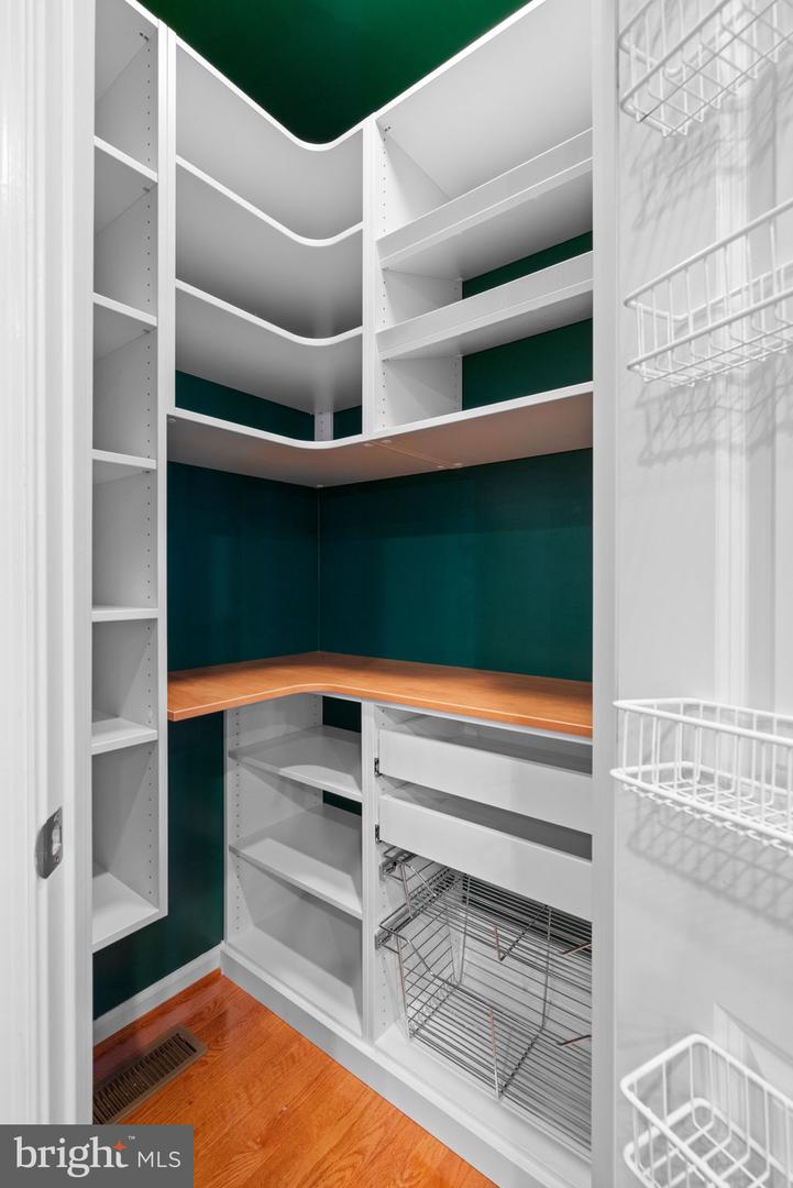 3175 FLEDGLING CIR, WOODBRIDGE, Virginia 22193, 6 Bedrooms Bedrooms, ,4 BathroomsBathrooms,Residential,For sale,3175 FLEDGLING CIR,VAPW2102636 MLS # VAPW2102636 3175 FLEDGLING CIR, WOODBRIDGE, Virginia 22193, 6 Bedrooms Bedrooms, ,4 BathroomsBathrooms,Residential,For sale,3175 FLEDGLING CIR,VAPW2102636 MLS # VAPW2102636