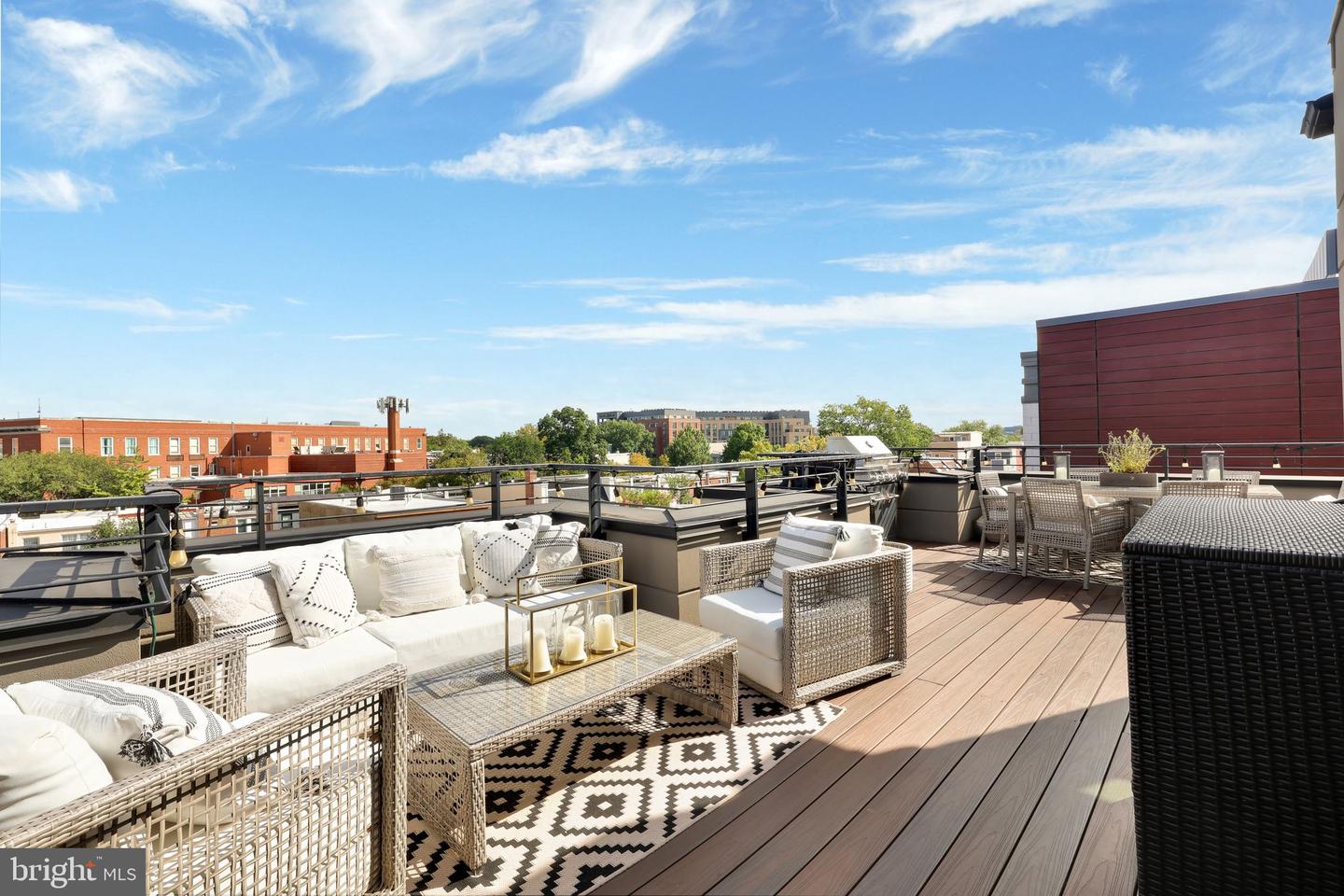 1337 K ST SE #PH-3, WASHINGTON, District Of Columbia 20003, 2 Bedrooms Bedrooms, ,2 BathroomsBathrooms,Residential,For sale,1337 K ST SE #PH-3,DCDC2216950 MLS # DCDC2216950