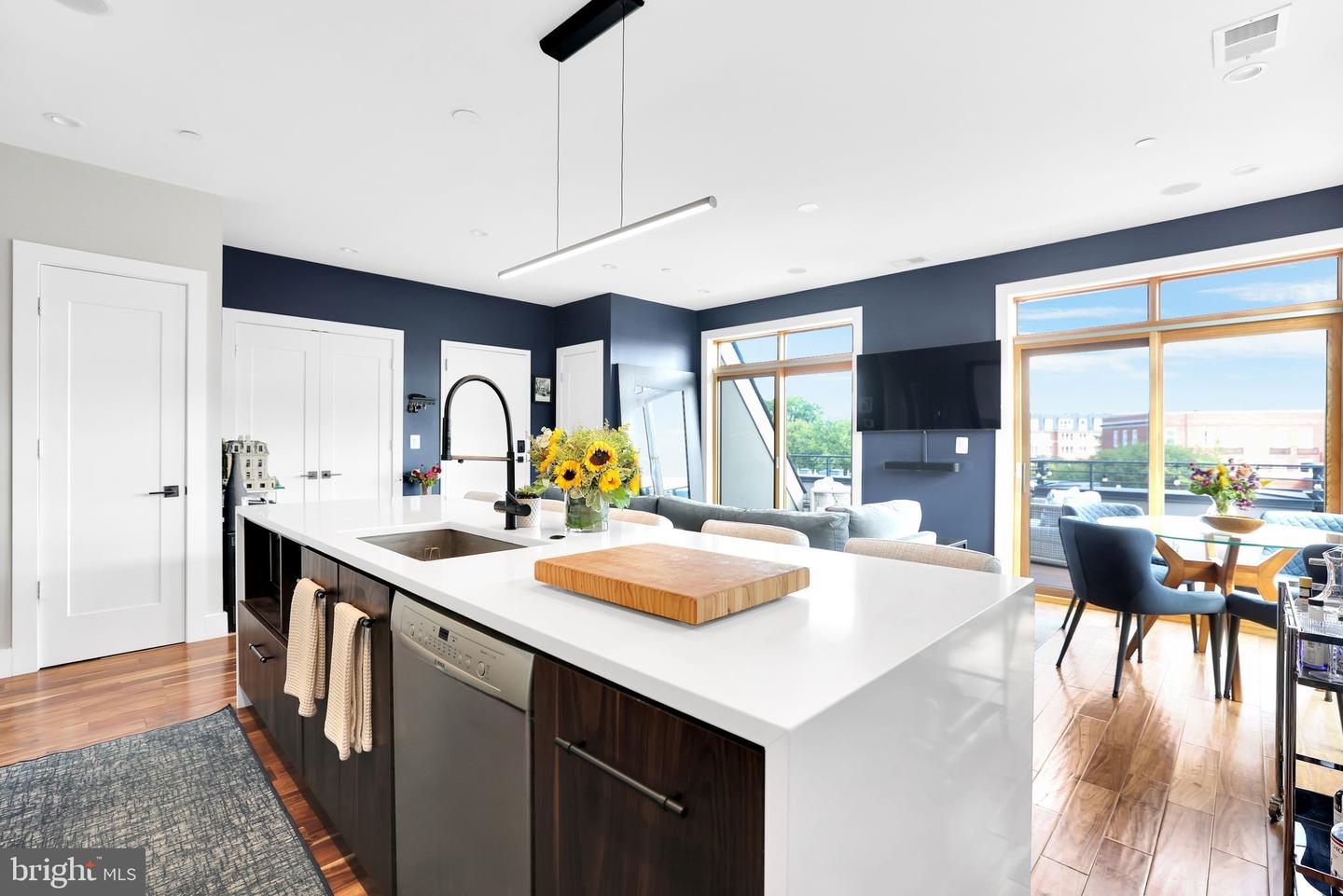 1337 K ST SE #PH-3, WASHINGTON, District Of Columbia 20003, 2 Bedrooms Bedrooms, ,2 BathroomsBathrooms,Residential,For sale,1337 K ST SE #PH-3,DCDC2216950 MLS # DCDC2216950