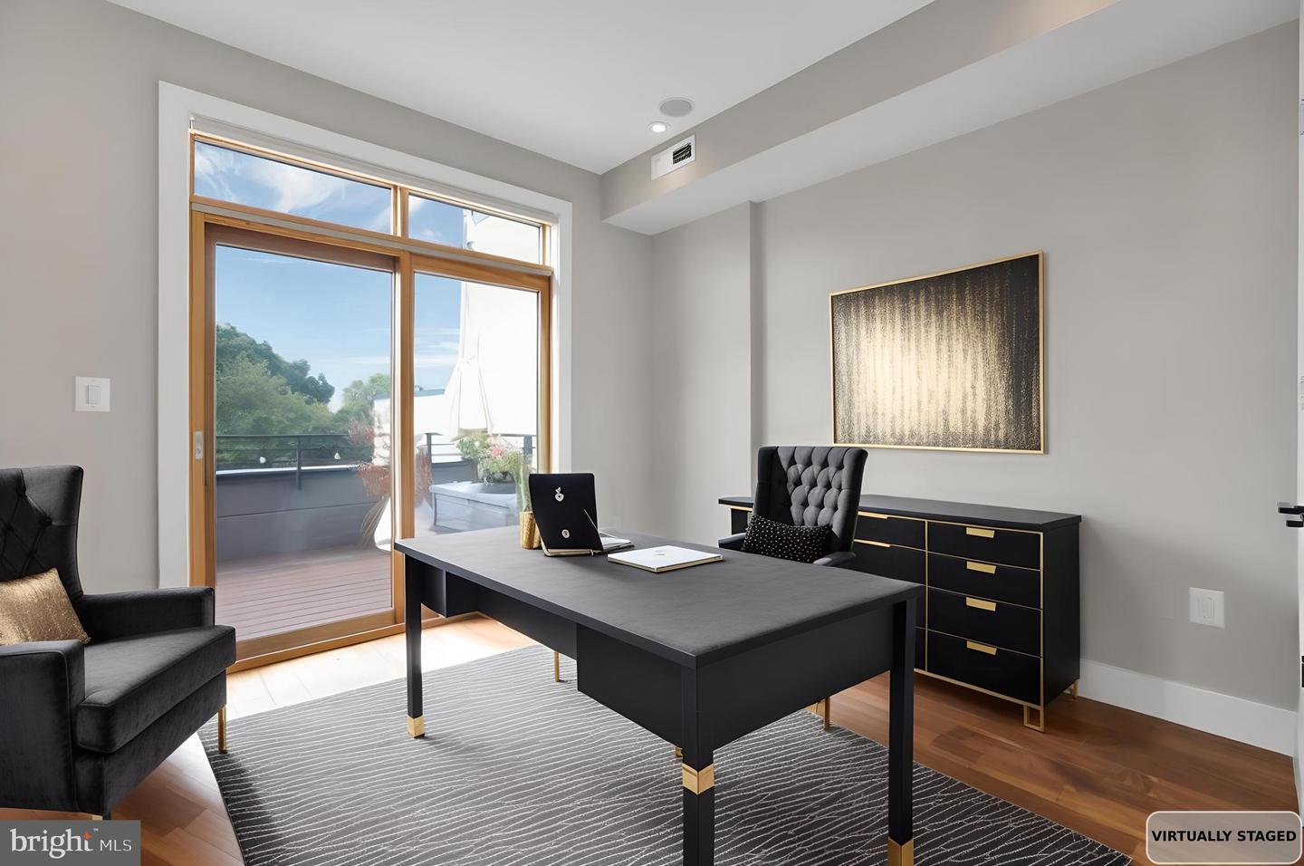 1337 K ST SE #PH-3, WASHINGTON, District Of Columbia 20003, 2 Bedrooms Bedrooms, ,2 BathroomsBathrooms,Residential,For sale,1337 K ST SE #PH-3,DCDC2216950 MLS # DCDC2216950