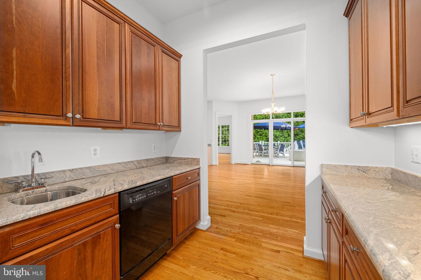 1200 HUNTERS GROVE CT, MCLEAN, Virginia 22102, 6 Bedrooms Bedrooms, ,5 BathroomsBathrooms,Residential,For sale,1200 HUNTERS GROVE CT,VAFX2263556 MLS # VAFX2263556