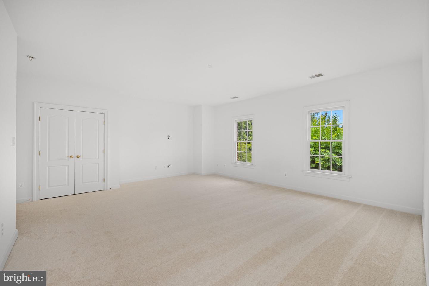 1200 HUNTERS GROVE CT, MCLEAN, Virginia 22102, 6 Bedrooms Bedrooms, ,5 BathroomsBathrooms,Residential,For sale,1200 HUNTERS GROVE CT,VAFX2263556 MLS # VAFX2263556