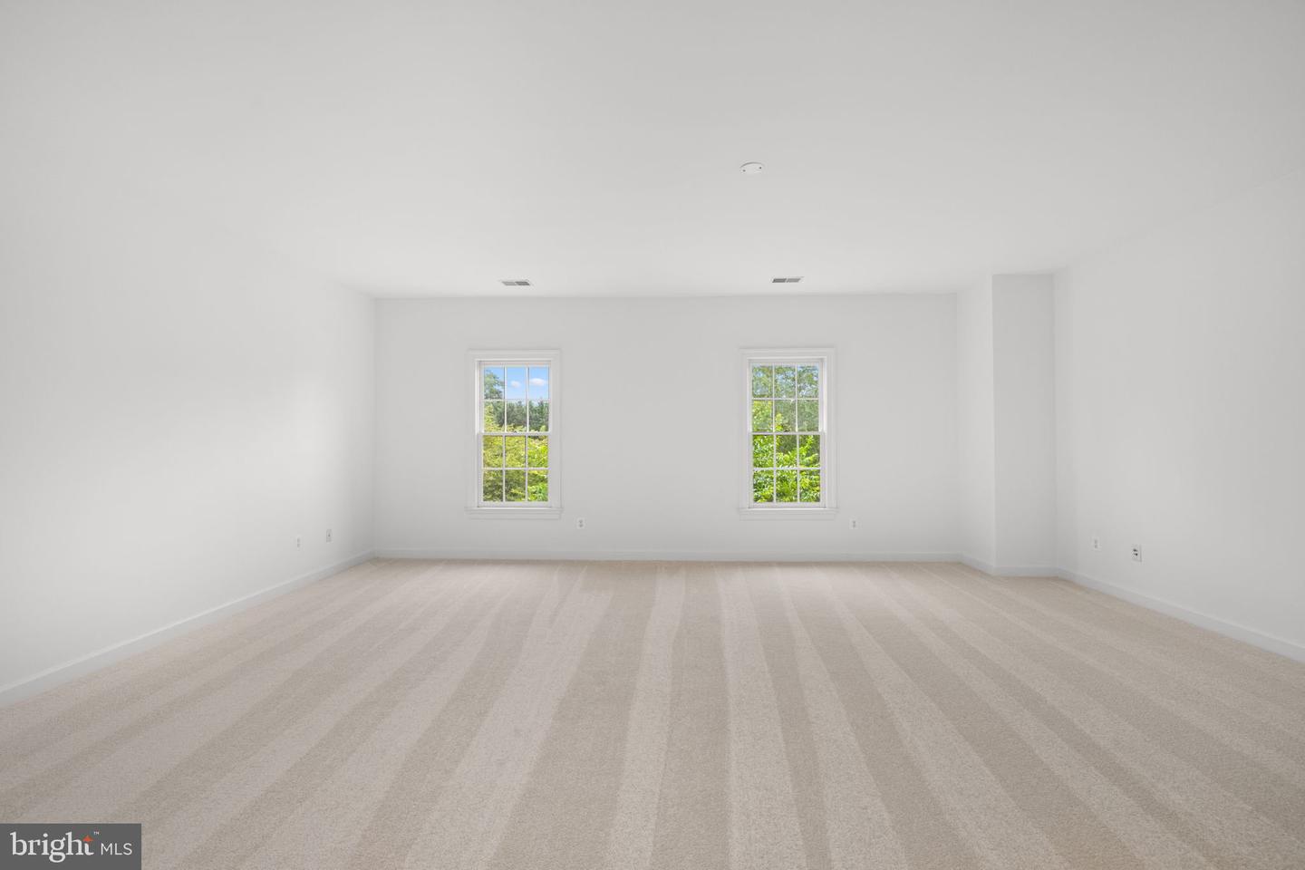 1200 HUNTERS GROVE CT, MCLEAN, Virginia 22102, 6 Bedrooms Bedrooms, ,5 BathroomsBathrooms,Residential,For sale,1200 HUNTERS GROVE CT,VAFX2263556 MLS # VAFX2263556