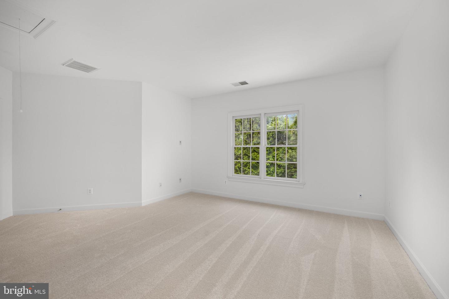 1200 HUNTERS GROVE CT, MCLEAN, Virginia 22102, 6 Bedrooms Bedrooms, ,5 BathroomsBathrooms,Residential,For sale,1200 HUNTERS GROVE CT,VAFX2263556 MLS # VAFX2263556