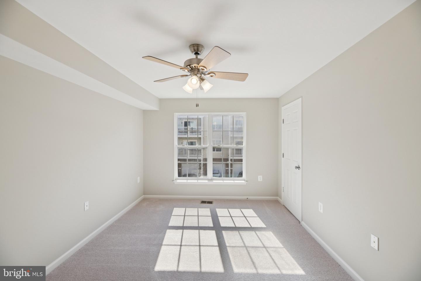 6103 ASTER HAVEN CIR, HAYMARKET, Virginia 20169, 3 Bedrooms Bedrooms, ,2 BathroomsBathrooms,Residential,For sale,6103 ASTER HAVEN CIR,VAPW2102712 MLS # VAPW2102712