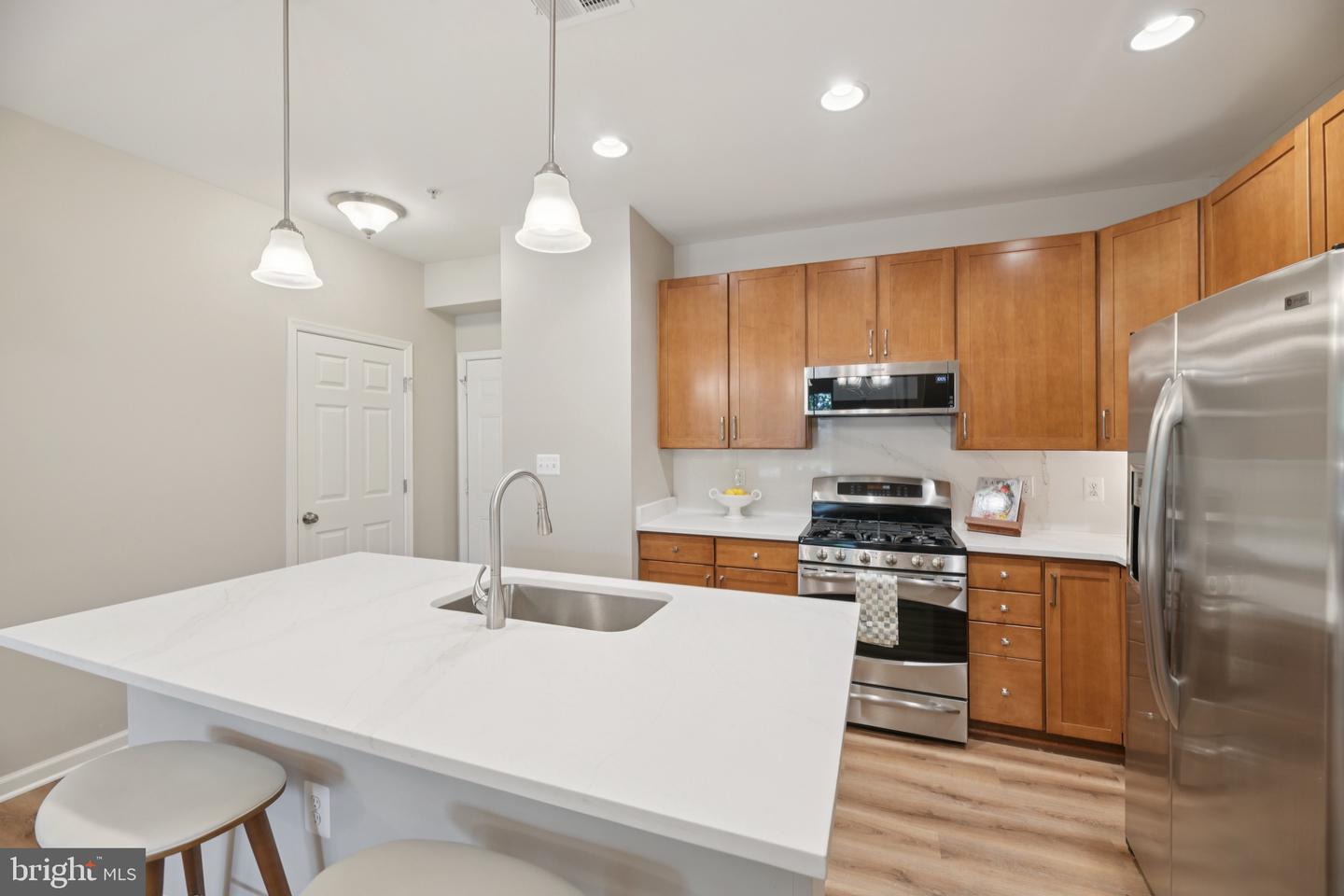 6103 ASTER HAVEN CIR, HAYMARKET, Virginia 20169, 3 Bedrooms Bedrooms, ,2 BathroomsBathrooms,Residential,For sale,6103 ASTER HAVEN CIR,VAPW2102712 MLS # VAPW2102712