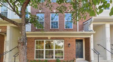 6103 ASTER HAVEN CIR, HAYMARKET, Virginia 20169, 3 Bedrooms Bedrooms, ,2 BathroomsBathrooms,Residential,For sale,6103 ASTER HAVEN CIR,VAPW2102712 MLS # VAPW2102712