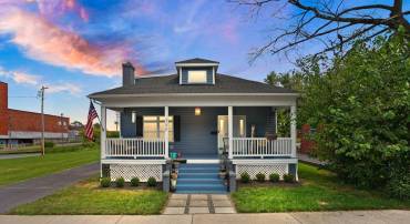 580 N BRADDOCK ST, WINCHESTER, Virginia 22601, 4 Bedrooms Bedrooms, ,2 BathroomsBathrooms,Residential,For sale,580 N BRADDOCK ST,VAWI2008976 MLS # VAWI2008976