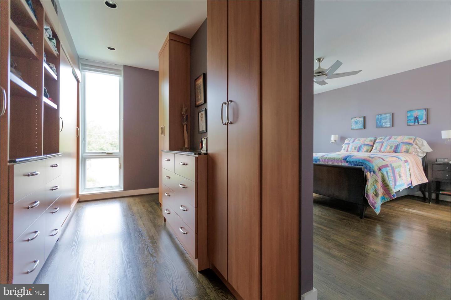 524 6TH ST SE, WASHINGTON, District Of Columbia 20003, 2 Bedrooms Bedrooms, ,2 BathroomsBathrooms,Residential,For sale,524 6TH ST SE,DCDC2217024 MLS # DCDC2217024