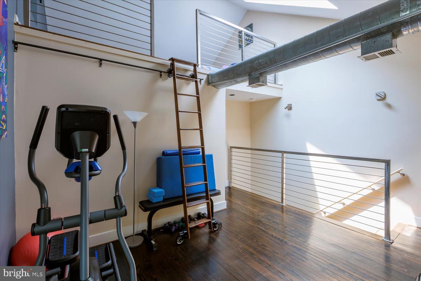 524 6TH ST SE, WASHINGTON, District Of Columbia 20003, 2 Bedrooms Bedrooms, ,2 BathroomsBathrooms,Residential,For sale,524 6TH ST SE,DCDC2217024 MLS # DCDC2217024