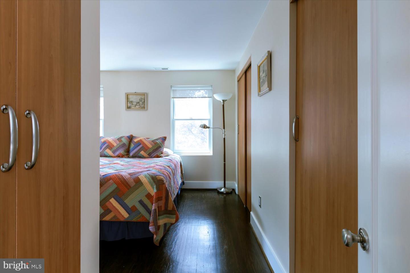524 6TH ST SE, WASHINGTON, District Of Columbia 20003, 2 Bedrooms Bedrooms, ,2 BathroomsBathrooms,Residential,For sale,524 6TH ST SE,DCDC2217024 MLS # DCDC2217024