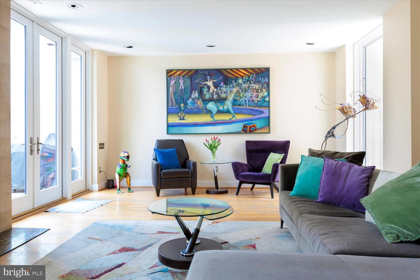 524 6TH ST SE, WASHINGTON, District Of Columbia 20003, 2 Bedrooms Bedrooms, ,2 BathroomsBathrooms,Residential,For sale,524 6TH ST SE,DCDC2217024 MLS # DCDC2217024