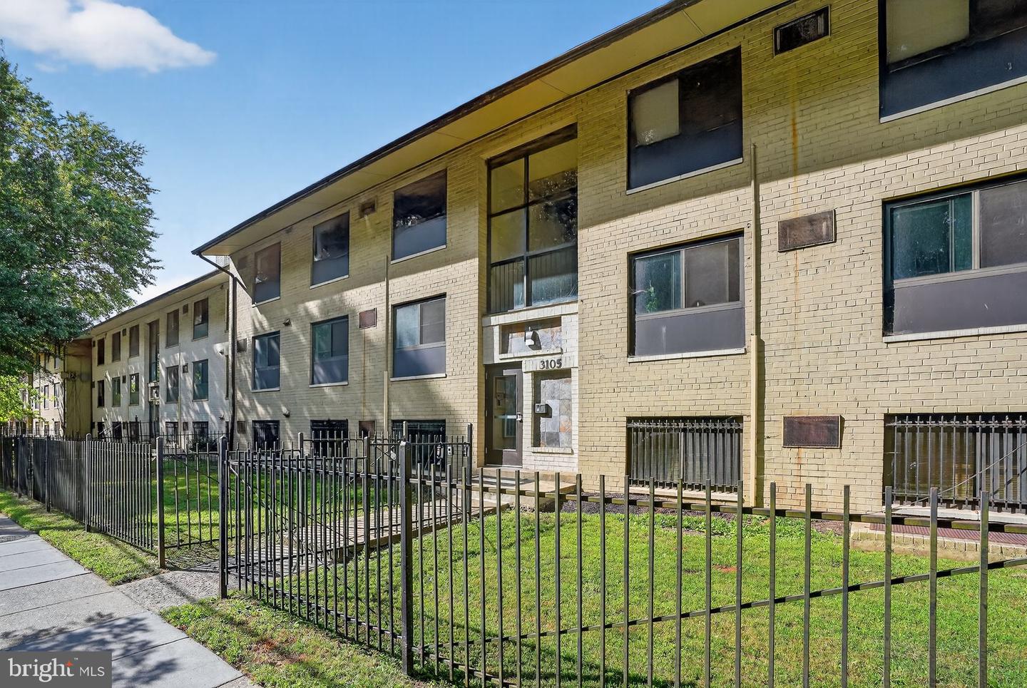 3105 NAYLOR RD SE #101, WASHINGTON, District Of Columbia 20020, 2 Bedrooms Bedrooms, ,1 BathroomBathrooms,Residential,For sale,3105 NAYLOR RD SE #101,DCDC2217040 MLS # DCDC2217040