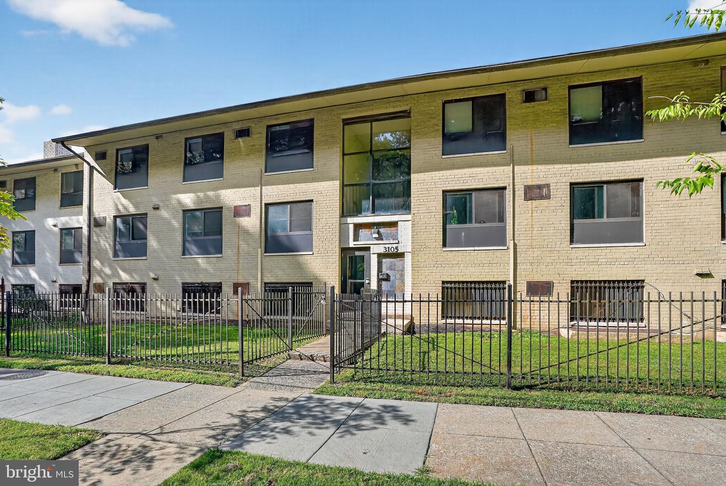 3105 NAYLOR RD SE #101, WASHINGTON, District Of Columbia 20020, 2 Bedrooms Bedrooms, ,1 BathroomBathrooms,Residential,For sale,3105 NAYLOR RD SE #101,DCDC2217040 MLS # DCDC2217040