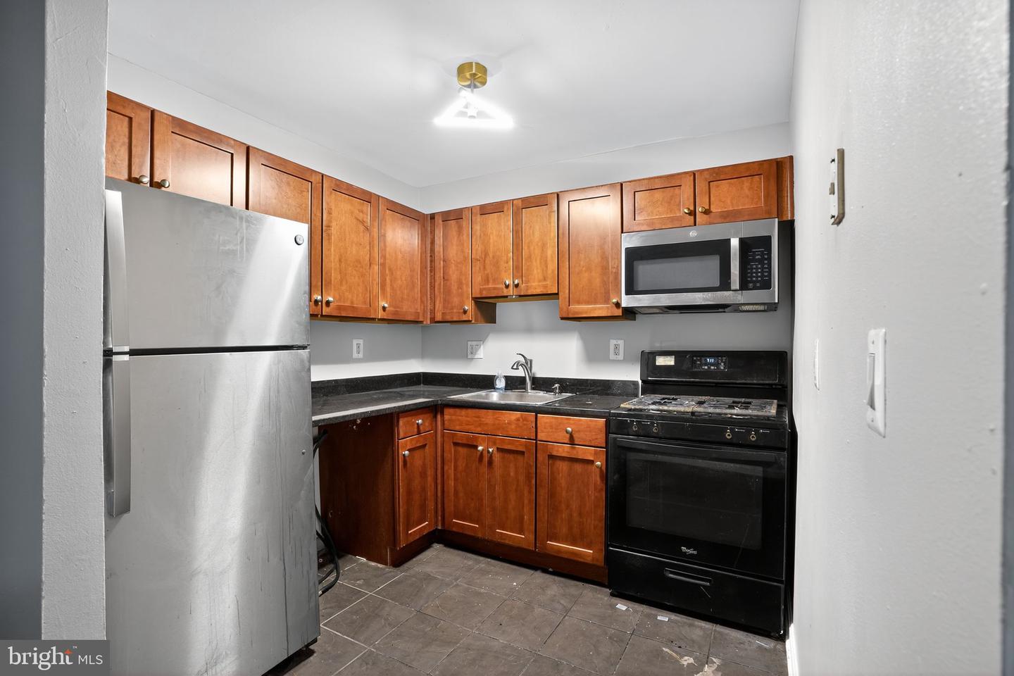 3105 NAYLOR RD SE #101, WASHINGTON, District Of Columbia 20020, 2 Bedrooms Bedrooms, ,1 BathroomBathrooms,Residential,For sale,3105 NAYLOR RD SE #101,DCDC2217040 MLS # DCDC2217040