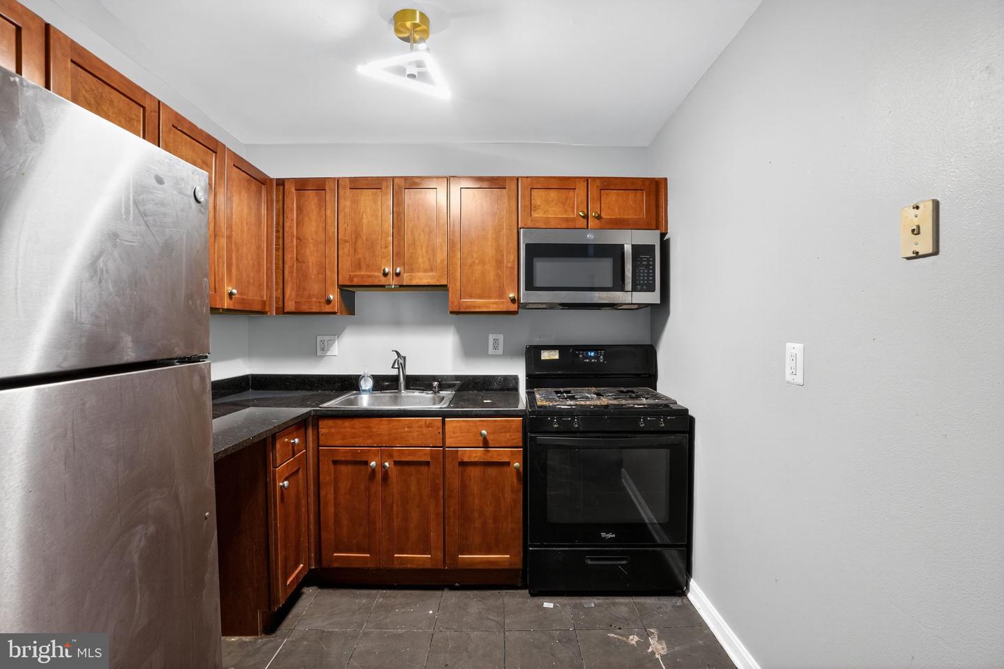 3105 NAYLOR RD SE #101, WASHINGTON, District Of Columbia 20020, 2 Bedrooms Bedrooms, ,1 BathroomBathrooms,Residential,For sale,3105 NAYLOR RD SE #101,DCDC2217040 MLS # DCDC2217040