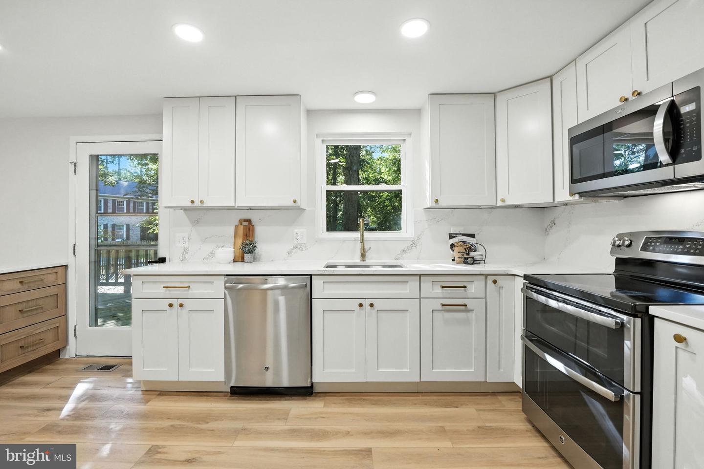 12817 FRAMINGHAM CT, HERNDON, Virginia 20171, 4 Bedrooms Bedrooms, ,2 BathroomsBathrooms,Residential,For sale,12817 FRAMINGHAM CT,VAFX2263972 MLS # VAFX2263972