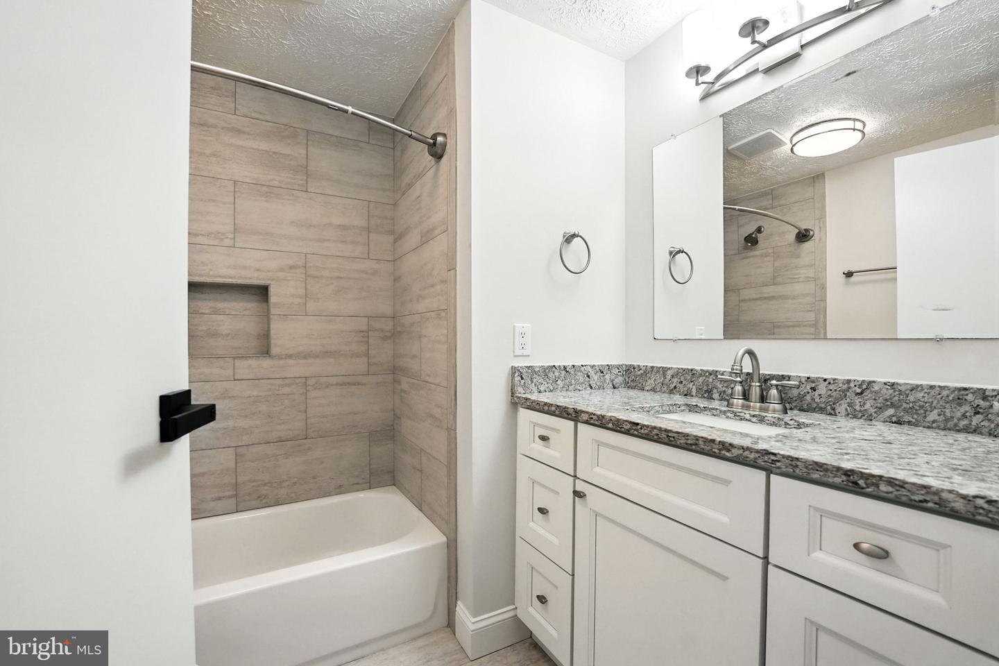 12817 FRAMINGHAM CT, HERNDON, Virginia 20171, 4 Bedrooms Bedrooms, ,2 BathroomsBathrooms,Residential,For sale,12817 FRAMINGHAM CT,VAFX2263972 MLS # VAFX2263972