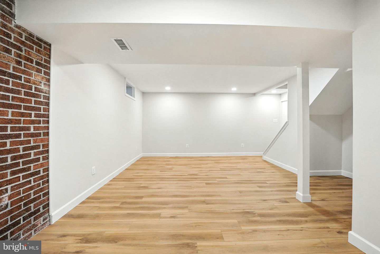 12817 FRAMINGHAM CT, HERNDON, Virginia 20171, 4 Bedrooms Bedrooms, ,2 BathroomsBathrooms,Residential,For sale,12817 FRAMINGHAM CT,VAFX2263972 MLS # VAFX2263972