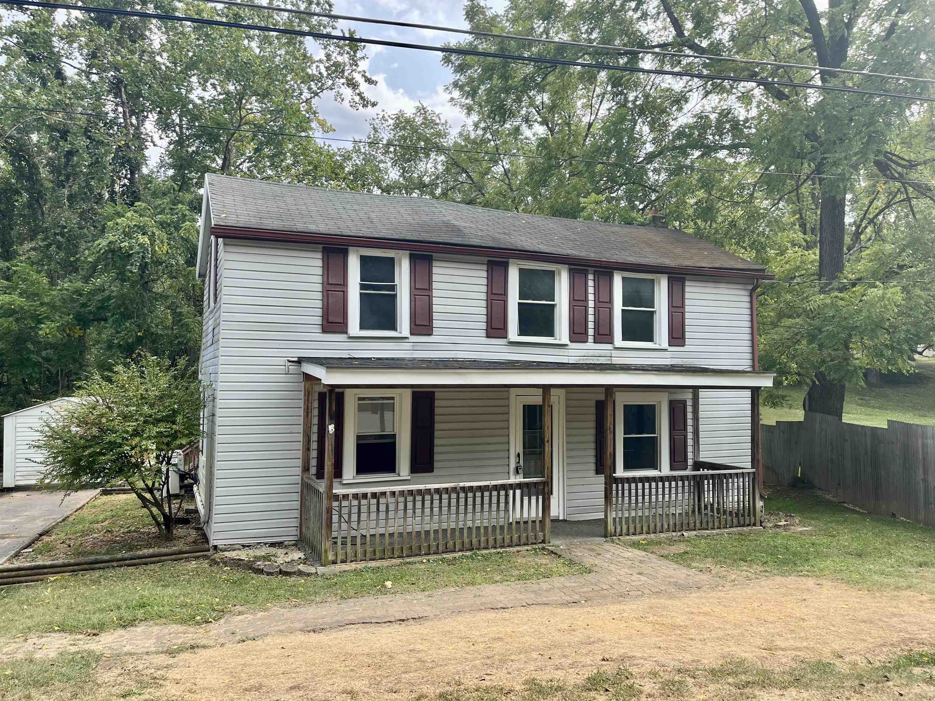 537 STRAITH ST, STAUNTON, Virginia 24401, 2 Bedrooms Bedrooms, ,1 BathroomBathrooms,Residential,537 STRAITH ST,668769 MLS # 668769