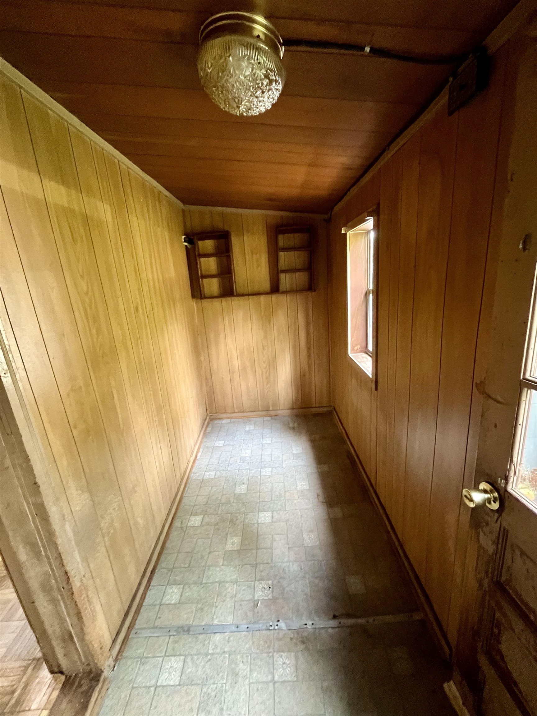 537 STRAITH ST, STAUNTON, Virginia 24401, 2 Bedrooms Bedrooms, ,1 BathroomBathrooms,Residential,537 STRAITH ST,668769 MLS # 668769