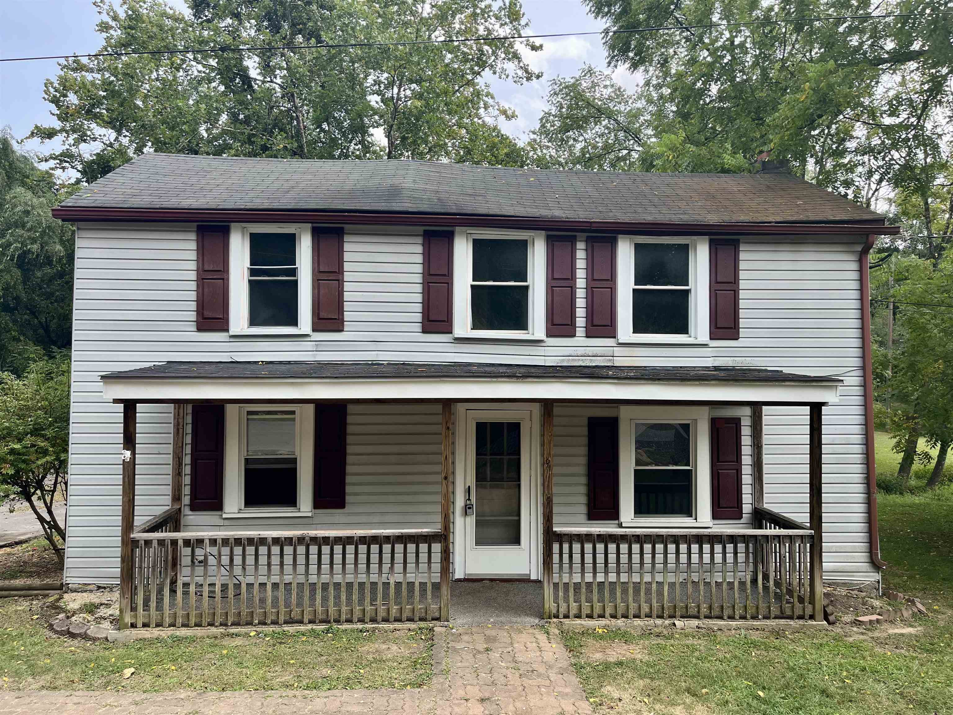 537 STRAITH ST, STAUNTON, Virginia 24401, 2 Bedrooms Bedrooms, ,1 BathroomBathrooms,Residential,537 STRAITH ST,668769 MLS # 668769