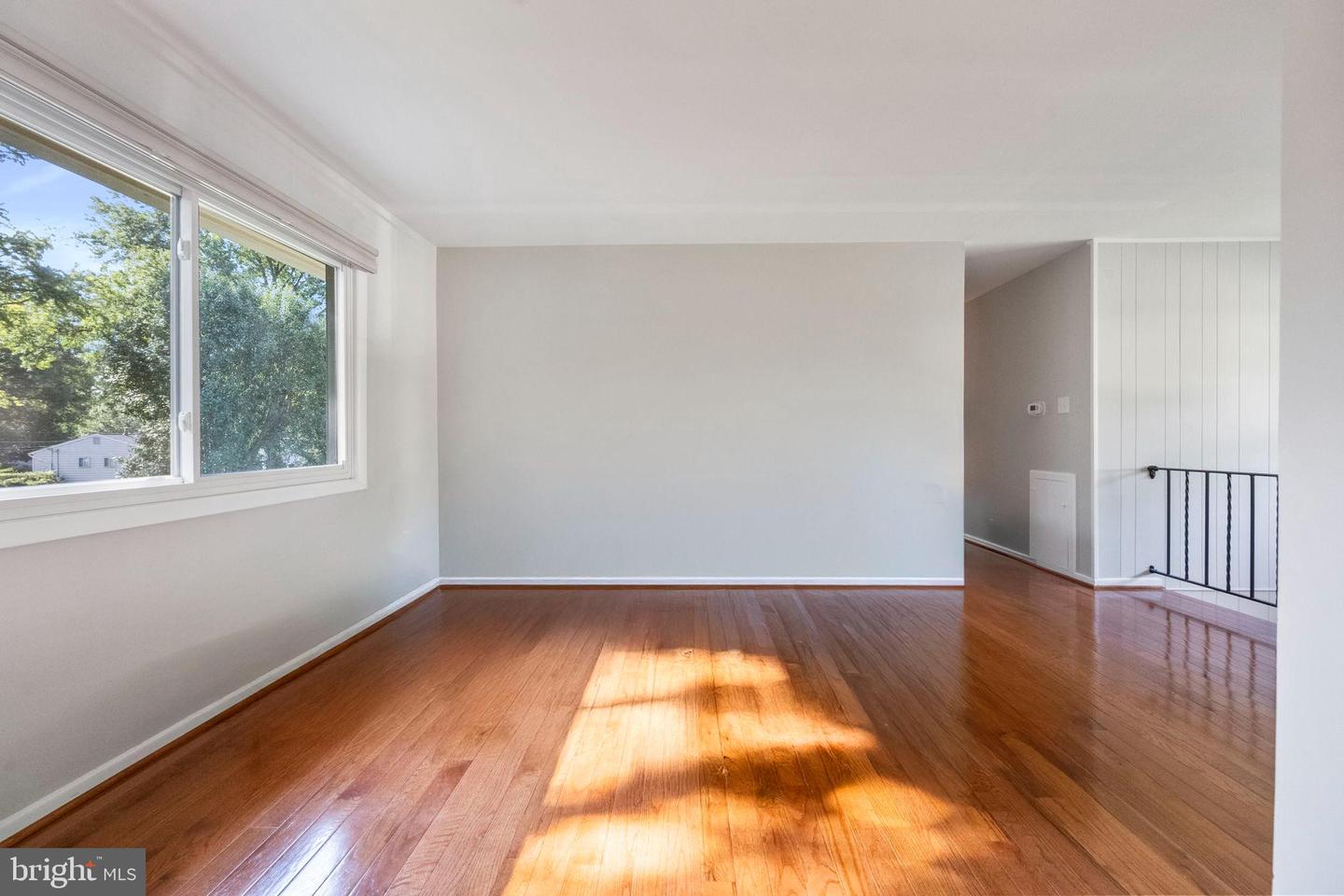 2415 JACKSON PKWY, VIENNA, Virginia 22180, 4 Bedrooms Bedrooms, 12 Rooms Rooms,2 BathroomsBathrooms,Residential,For sale,2415 JACKSON PKWY,VAFX2264144 MLS # VAFX2264144