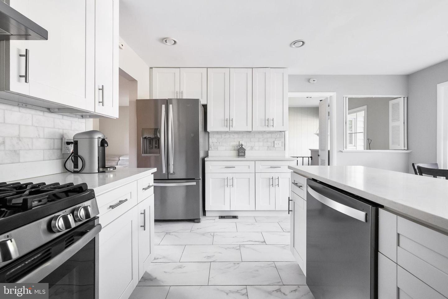 2415 JACKSON PKWY, VIENNA, Virginia 22180, 4 Bedrooms Bedrooms, 12 Rooms Rooms,2 BathroomsBathrooms,Residential,For sale,2415 JACKSON PKWY,VAFX2264144 MLS # VAFX2264144