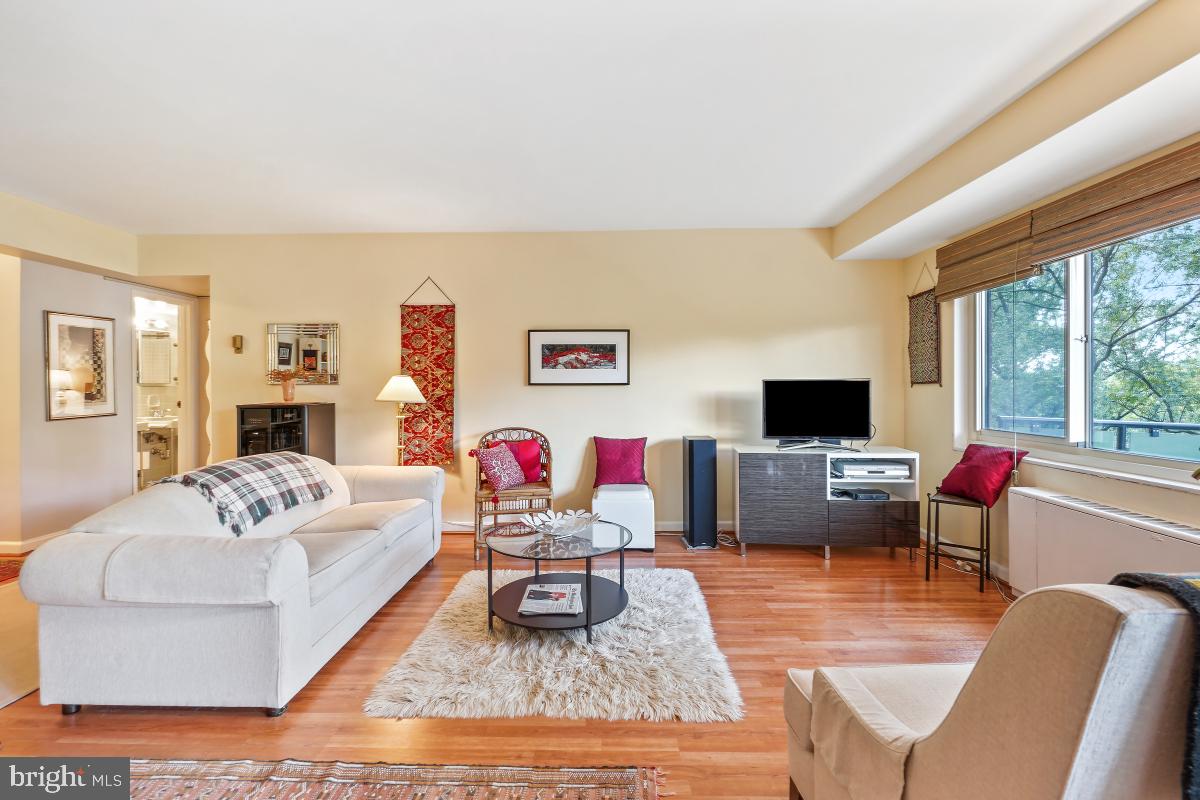4201 CATHEDRAL AVE NW #913W, WASHINGTON, District Of Columbia 20016, 1 Bedroom Bedrooms, ,1 BathroomBathrooms,Residential,For sale,4201 CATHEDRAL AVE NW #913W,DCDC2217562 MLS # DCDC2217562 4201 CATHEDRAL AVE NW #913W, WASHINGTON, District Of Columbia 20016, 1 Bedroom Bedrooms, ,1 BathroomBathrooms,Residential,For sale,4201 CATHEDRAL AVE NW #913W,DCDC2217562 MLS # DCDC2217562