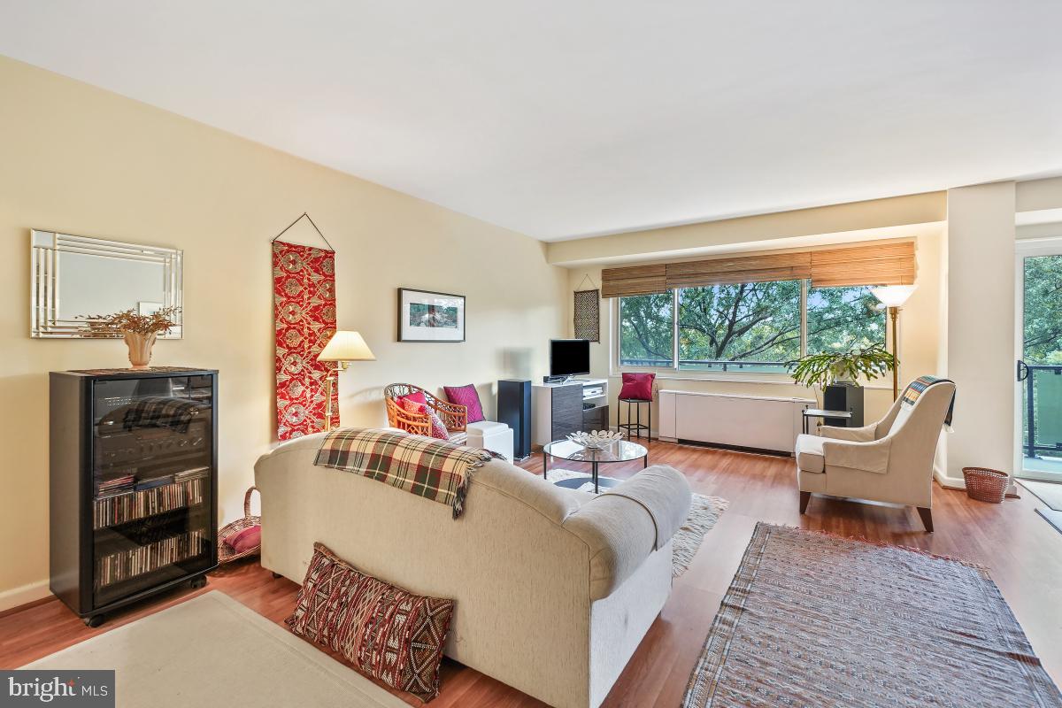 4201 CATHEDRAL AVE NW #913W, WASHINGTON, District Of Columbia 20016, 1 Bedroom Bedrooms, ,1 BathroomBathrooms,Residential,For sale,4201 CATHEDRAL AVE NW #913W,DCDC2217562 MLS # DCDC2217562 4201 CATHEDRAL AVE NW #913W, WASHINGTON, District Of Columbia 20016, 1 Bedroom Bedrooms, ,1 BathroomBathrooms,Residential,For sale,4201 CATHEDRAL AVE NW #913W,DCDC2217562 MLS # DCDC2217562