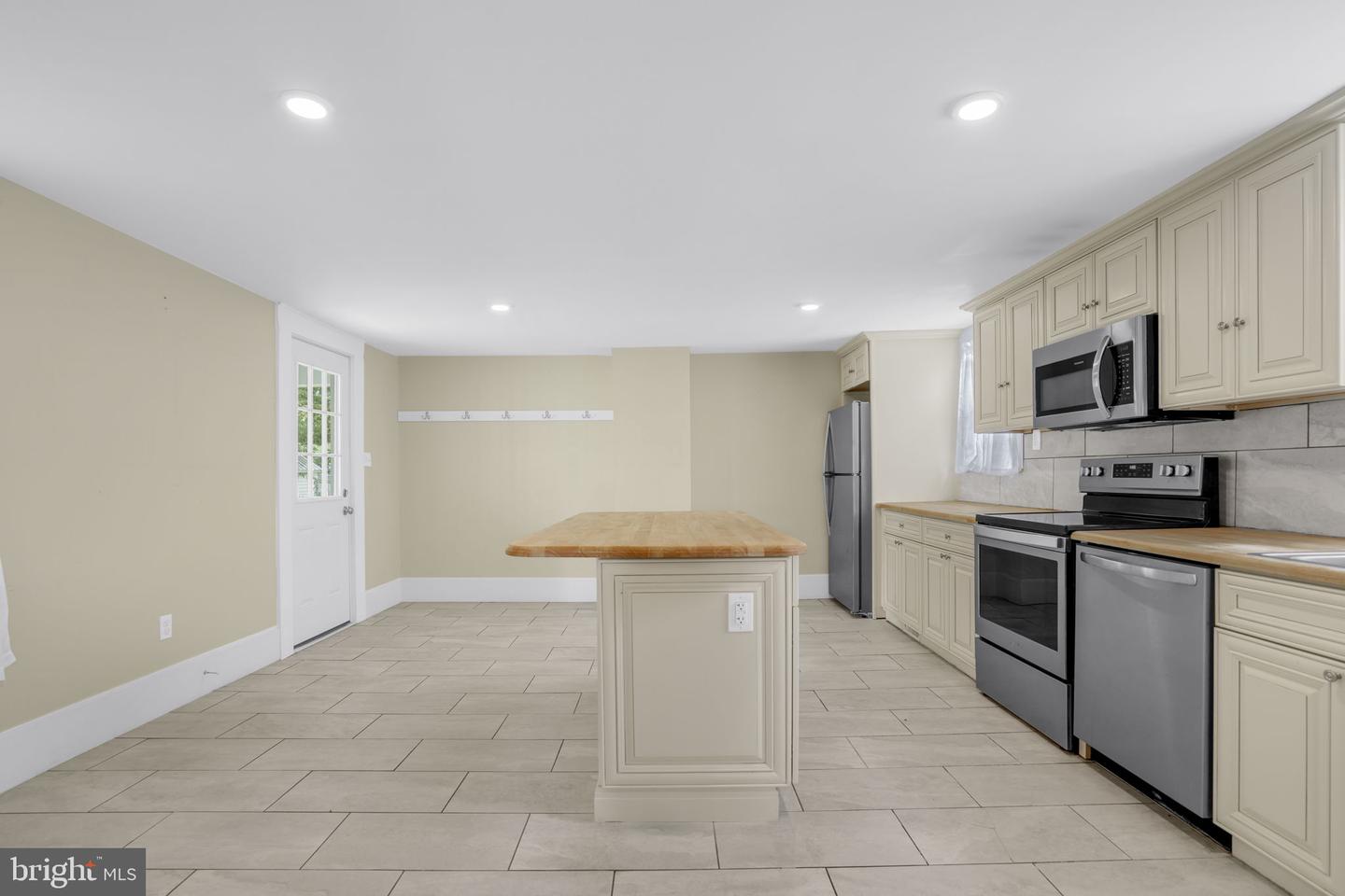 2508 MAIN ST, EXMORE, Virginia 23350, 3 Bedrooms Bedrooms, ,2 BathroomsBathrooms,Residential,For sale,2508 MAIN ST,VANH2000068 MLS # VANH2000068