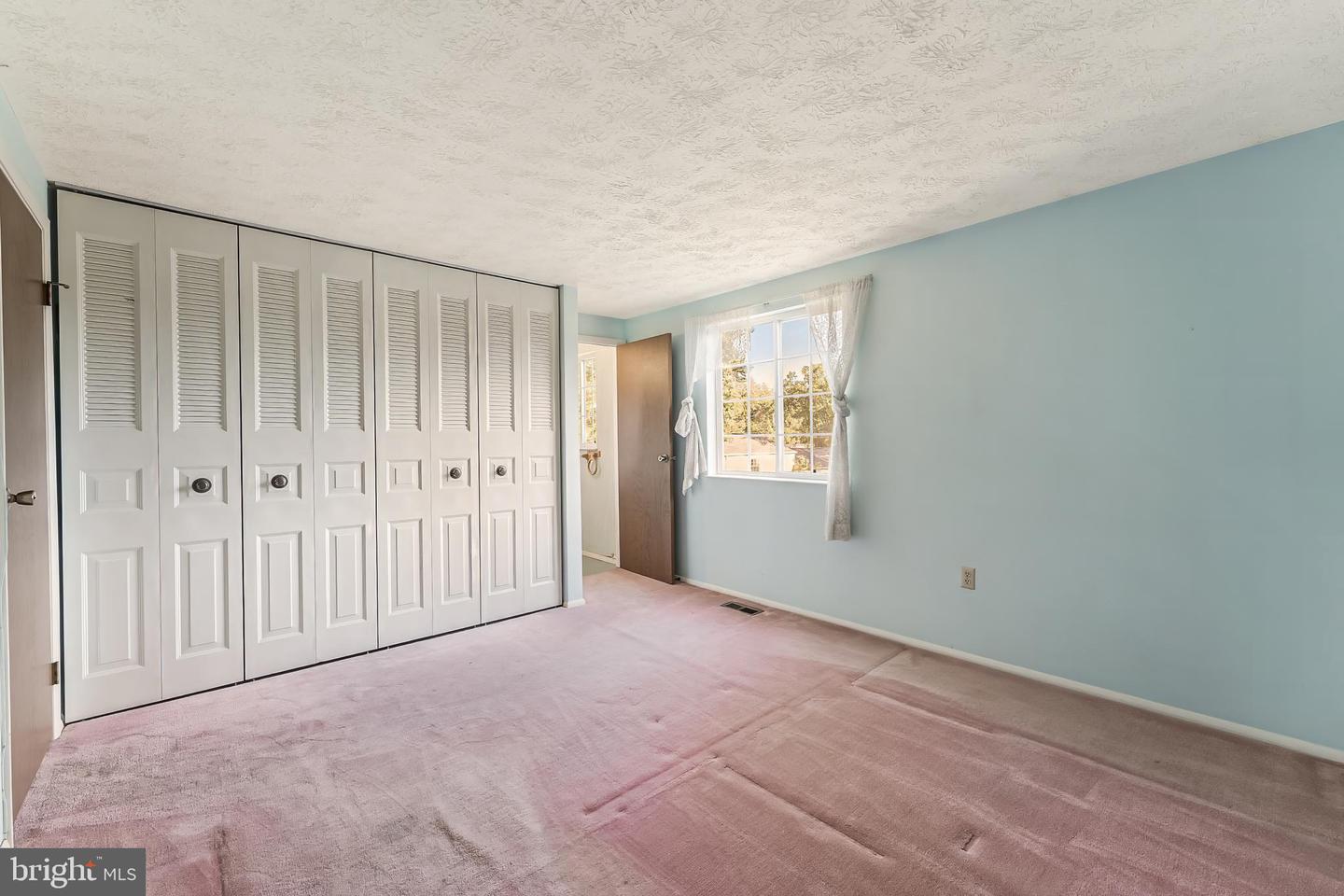 9803 OLEANDER, VIENNA, Virginia 22181, 3 Bedrooms Bedrooms, ,2 BathroomsBathrooms,Residential,For sale,9803 OLEANDER,VAFX2264324 MLS # VAFX2264324