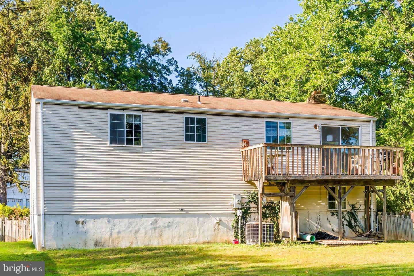 9803 OLEANDER, VIENNA, Virginia 22181, 3 Bedrooms Bedrooms, ,2 BathroomsBathrooms,Residential,For sale,9803 OLEANDER,VAFX2264324 MLS # VAFX2264324